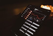 Tutto quello che devi sapere per investire nel settore della musica e avviare una casa discografica di successo
